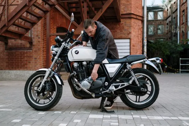 Bezpieczny motocyklista. Jak się przygotować do sezonu motocyklowego?