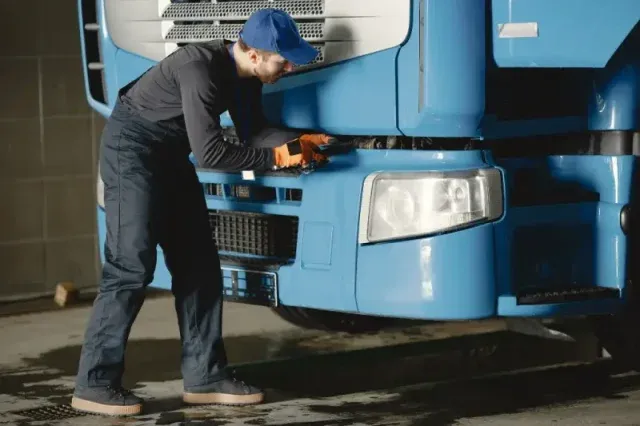 Jak znaleźć sprawdzony, autoryzowany serwis MAN?