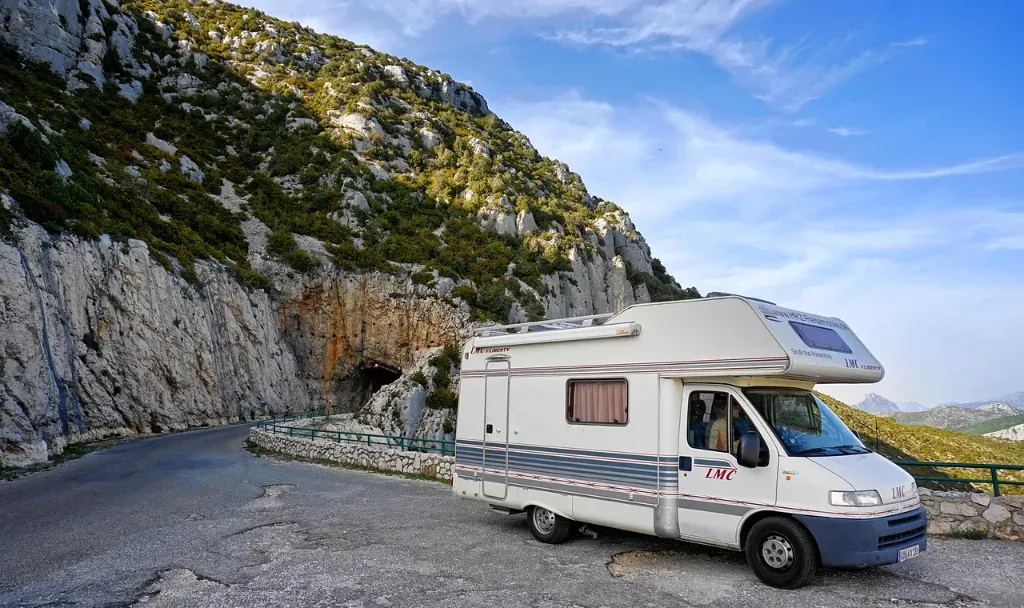 Jak przerobić VW Transporter T2 na kamper
